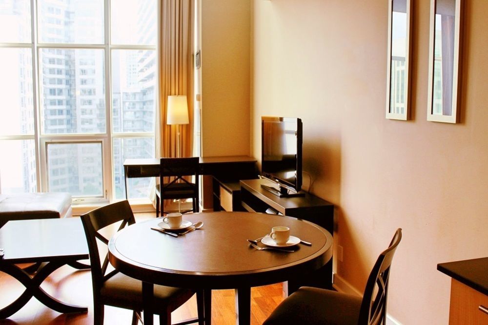 Blue Jays Aparment Toronto Exterior foto