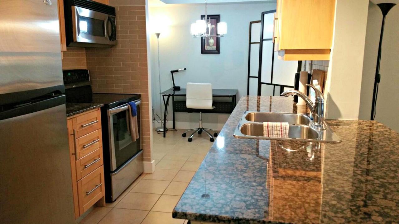 Blue Jays Aparment Toronto Exterior foto